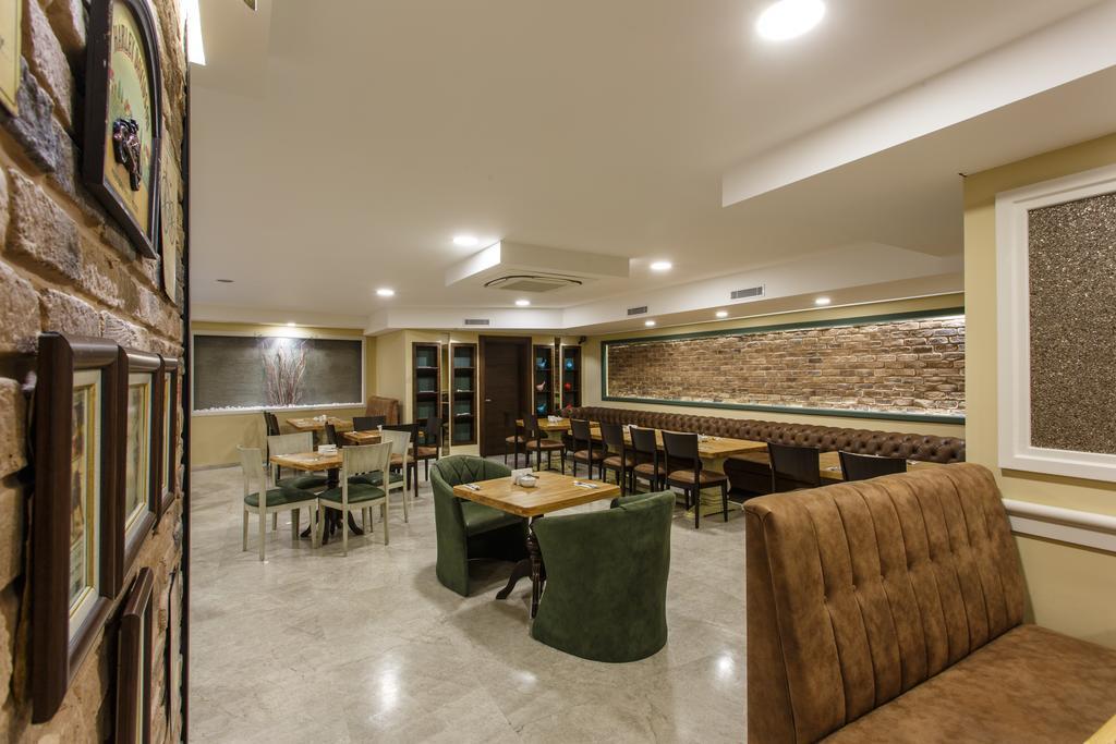 Antroyal Hotel Antalya Exteriör bild