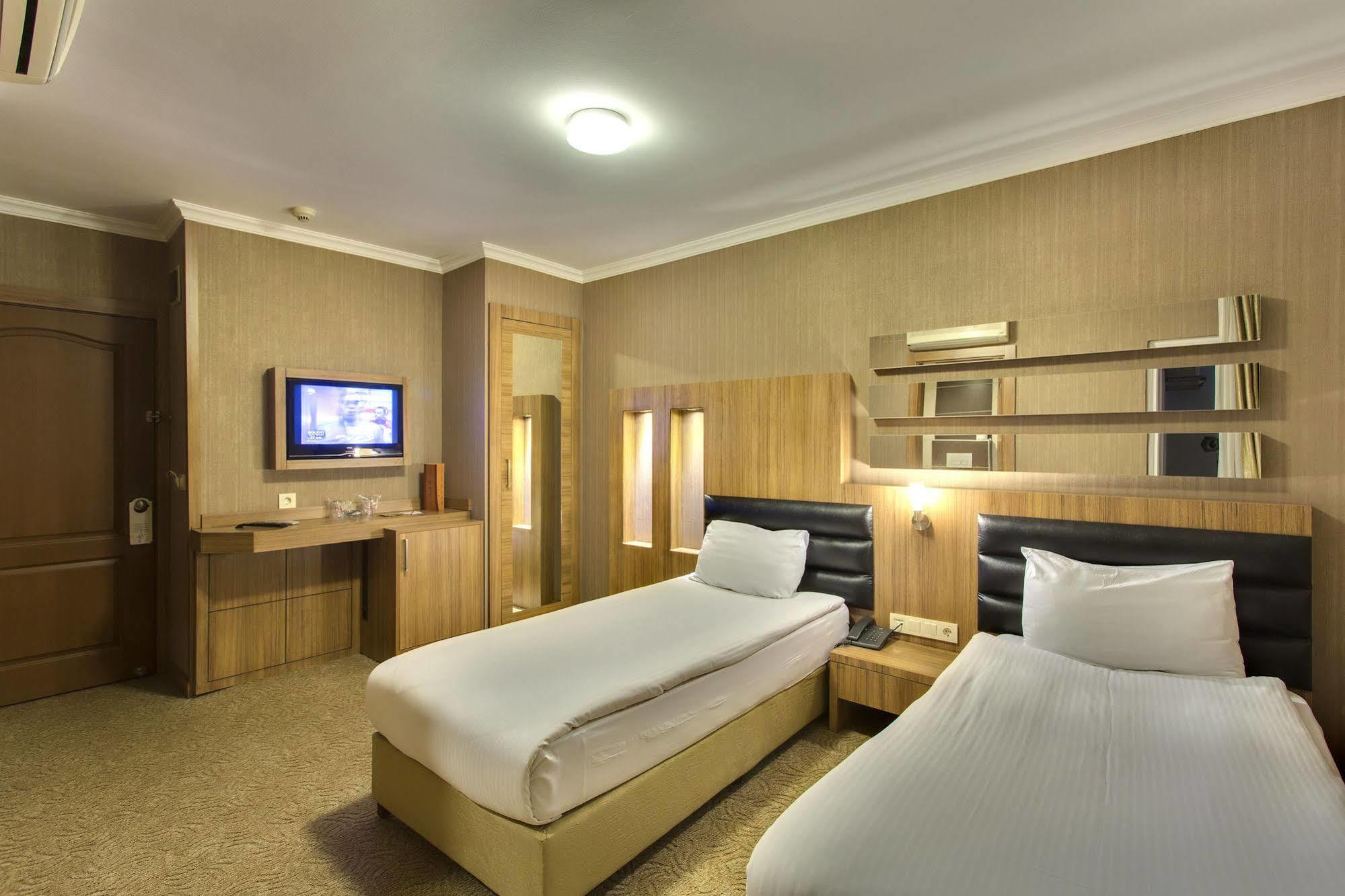 Antroyal Hotel Antalya Exteriör bild