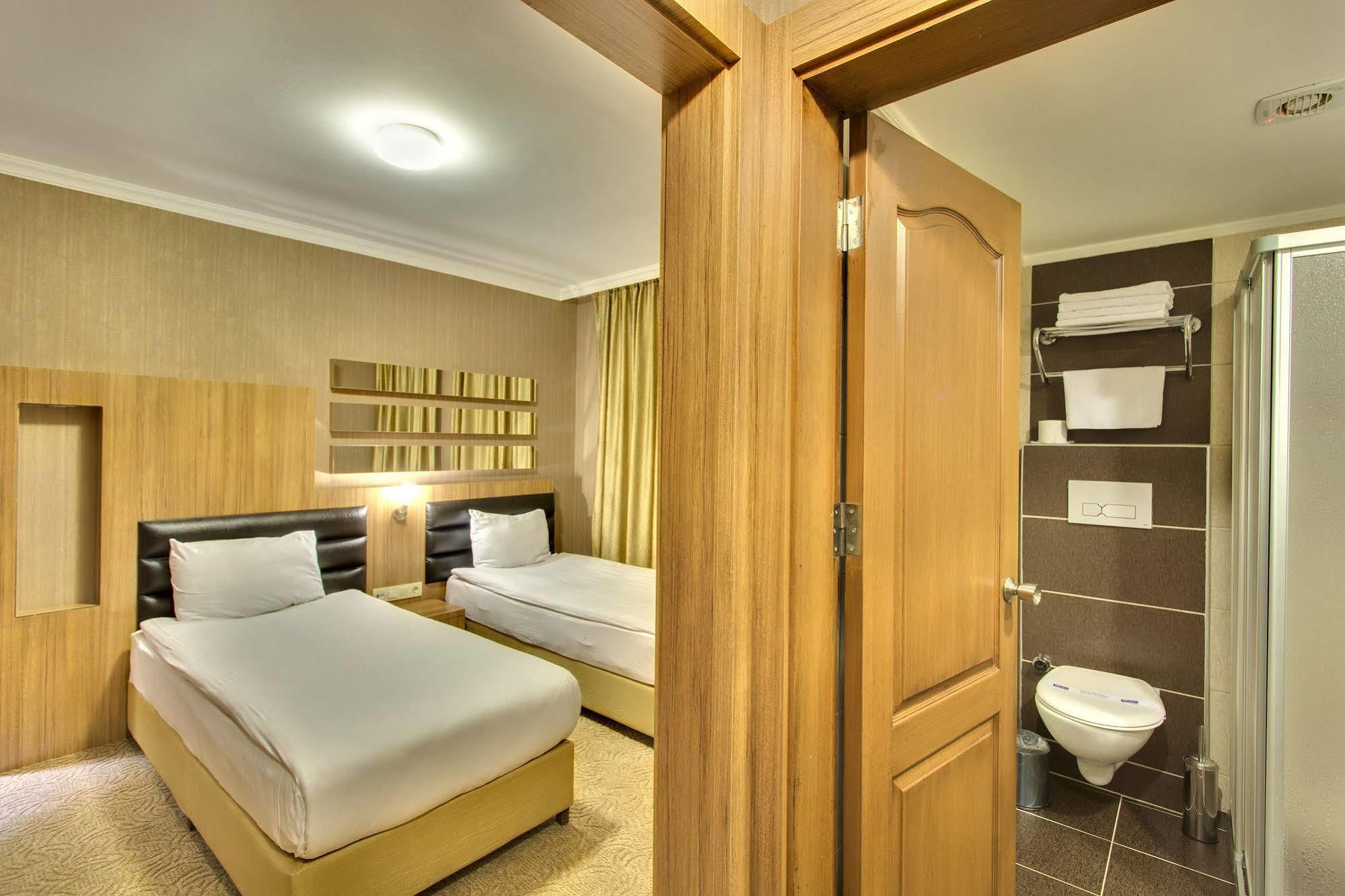 Antroyal Hotel Antalya Exteriör bild